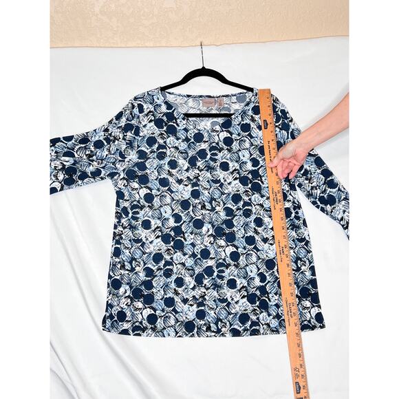 Chico's Easy Wear size 2 blue/white tunic abstract liquid knit office travel - Picture 6 of 6